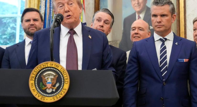 Trump szerint a következő napokban kiderül, milyen irányban lép tovább