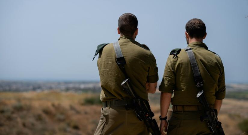Elkezdődött – megindultak Izrael tankjai