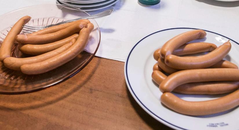 Harapjon bele a virslibe, kortyoljon hozzá hűs nedűt és közben hallgasson zenét