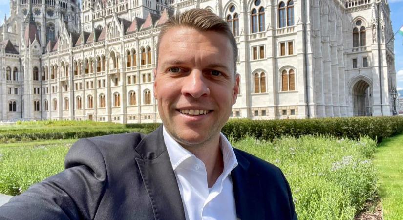Menczer szerint igaza volt az oroszlányi polgármesternek, aki örült, hogy nincs Mohamed nevű iskolás