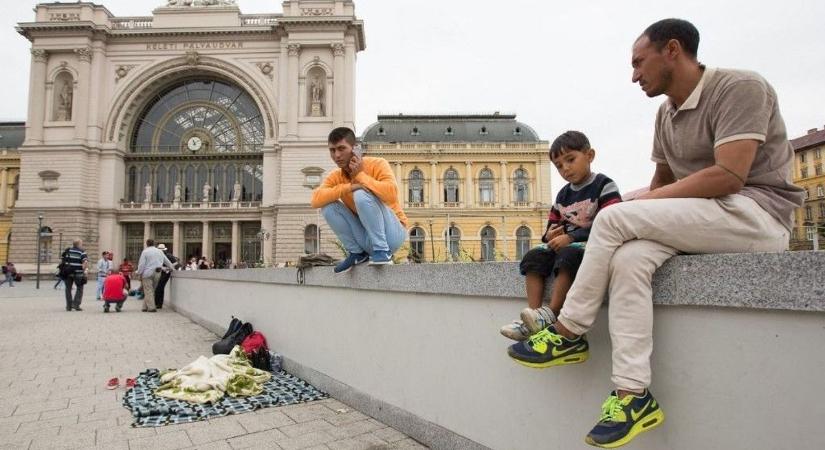 Egy Tisza-kormány migránsokat fog beengedni