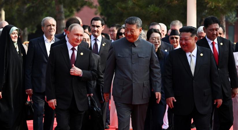 Trump: Pekingben Putyin, Hszi és Kim az USA ellen sző összeesküvést