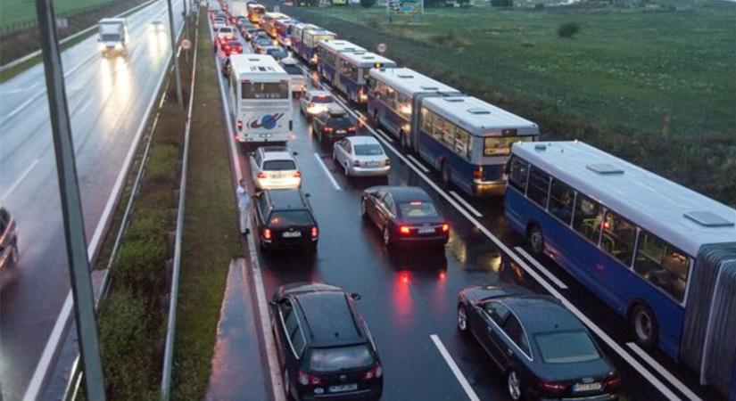 Készüljünk a komoly dugókra az M1-esen, négy évig tartó felújítás és bővítés kezdődött a napokban (Videó)