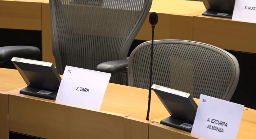 Tagadja a Tisza párt alelnöke, hogy nem jelent meg az Európai Parlament Oktatási és Kulturális Bizottságának ülésén  videó