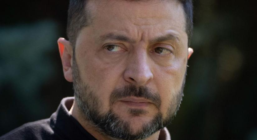 Zelenszkij politikája miatt menekül az ukrán lakosság