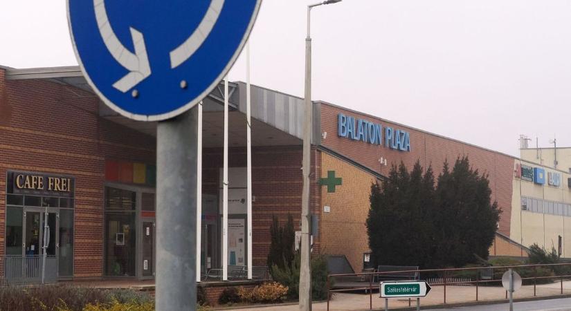 Megújult Balaton Plaza – Környezetbarát működés, hangulatos terek