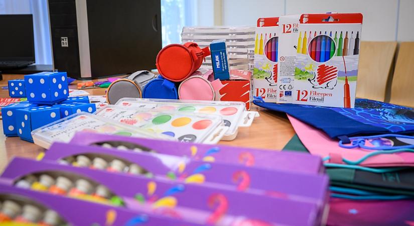 A Harro Höfliger is csatlakozott a Debreceni Karitatív Testület tanszergyűjtési akciójához – fotókkal