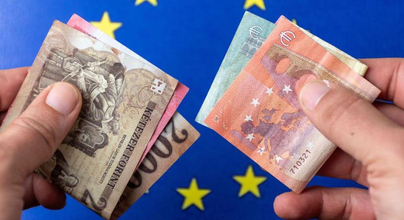 Brutális formában a forint, egy éve volt ilyen olcsó az euró