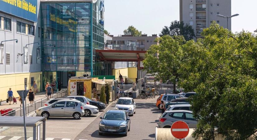 Megvan a pontos dátum: ekkortól lesz fizetős a parkolás a Malomparkban