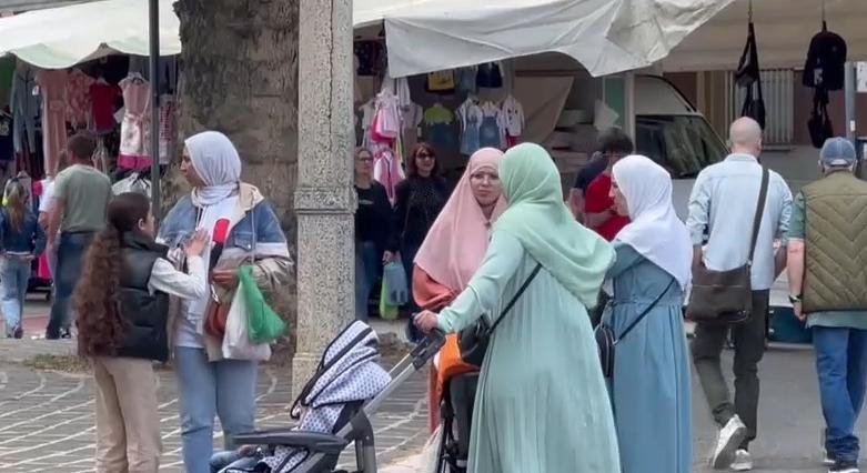 Az iskolákban terjedő iszlám ellen nyújtott be javaslatot a Matteo Salvini vezette Liga képviselője  videó
