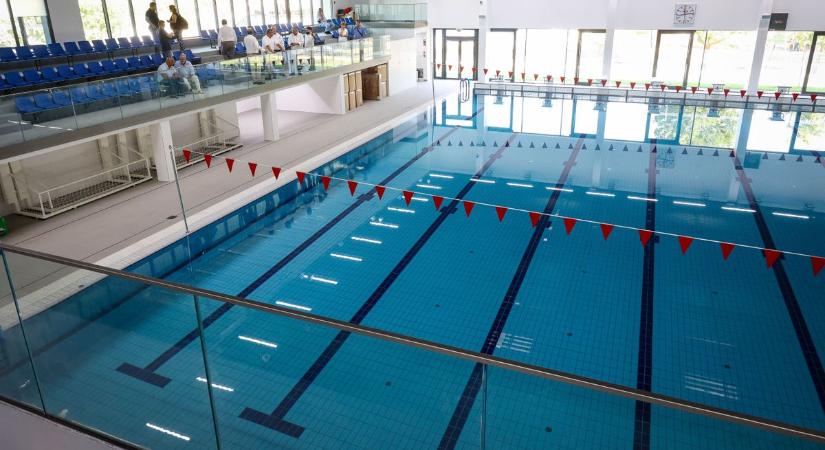 Strandok bezártak, uszodák nyílnak: így készülnek a fürdők az őszre Tolnában