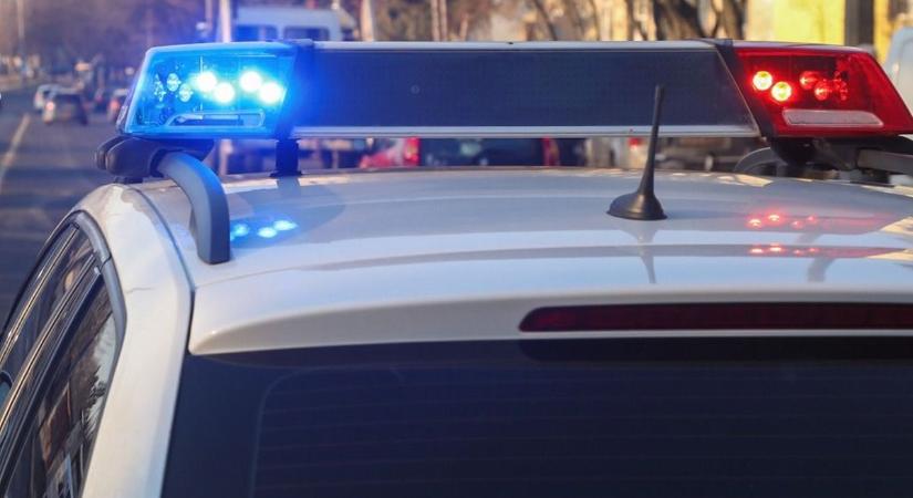 Nem mindennapi közlekedési baleset történt Arnóton