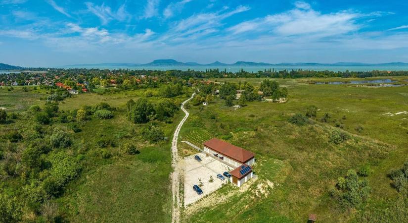 Tanösvénnyel, játszótérrel, kilátóponttal is bővül a Berek Világa Látogatóközpont