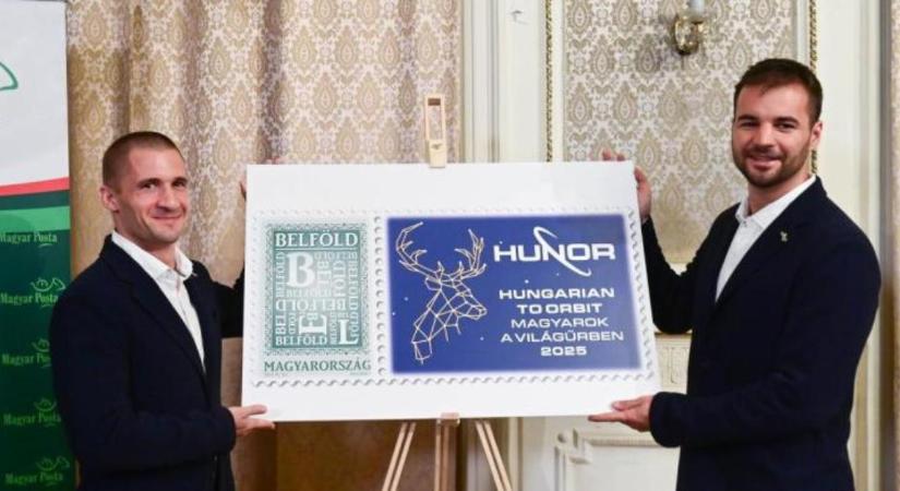 Bélyegre rakták a világűrt