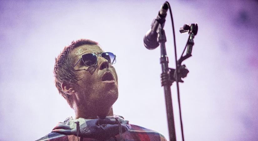 Liam Gallagher, Sir Elton John és Sting is szabad utazást követel a brit kormánytól