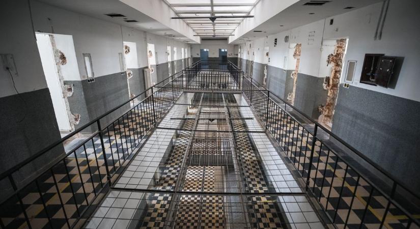 Ha ezek a falak mesélni tudnának - Exkluzív fotókon a győri börtön a kiürítés után