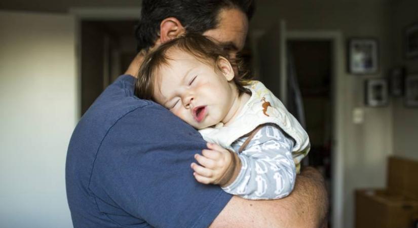 Így néz ki a baba, aki nem képes kinyitni a szemét: ritka betegségben szenved