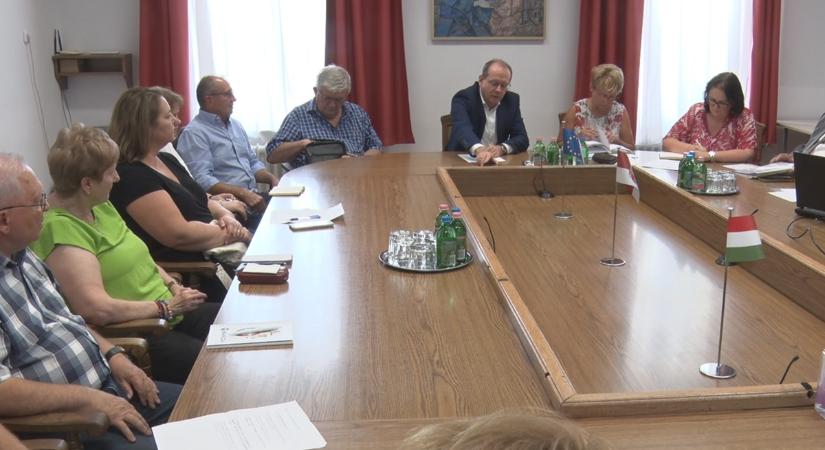 A programok voltak fókuszban a Idősügyi Tanács ülésén