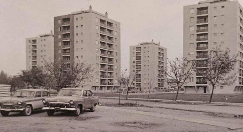 Régi fotókon láthatjuk a fehérváriak közkedvelt terét