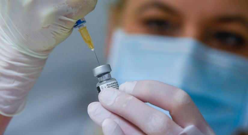 A hivatalos adatok szerint több oltást adtak be, mint ahány embernek elegendő vakcina érkezett