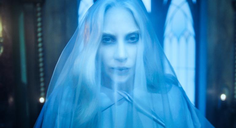 Lady Gaga félelmetes átalakuláson ment keresztül, most a Netflixen sokkol