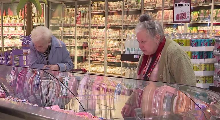 Egyre több nyugdíjas váltja vissza az élelmiszer-utalványt  videó