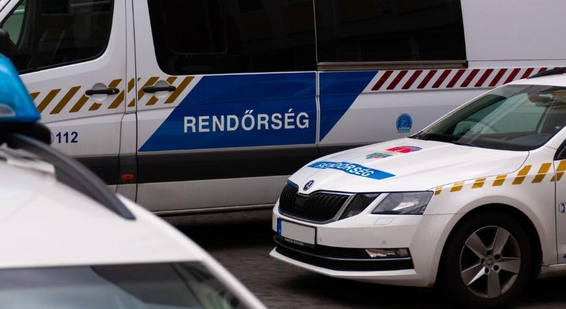„Van tíz percetek!” – Részegen hívta a segélyhívót, most terrorfenyegetés miatt felelhet