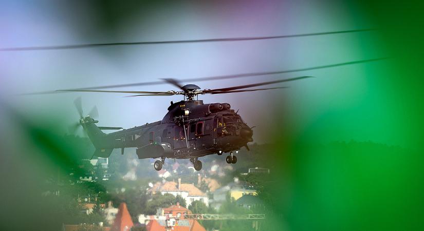 Harci helikopterek Siófok felett – nyomós ok áll a háttérben