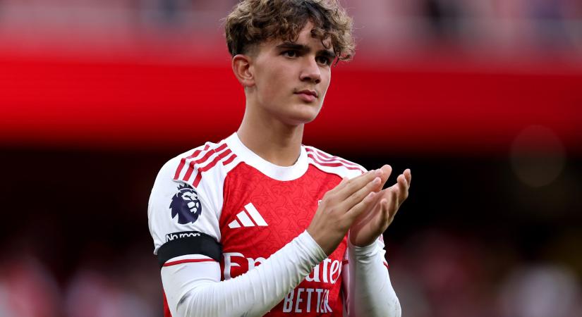 Fontos kimaradó és egy 15 éves futballista az Arsenal BL-keretében