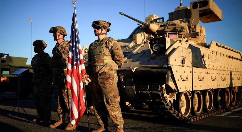 Trump: örökké Lengyelországban maradnak az amerikai katonák