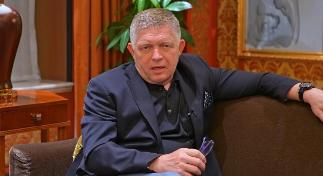 Fico: Hibának tartom, hogy az EU-országok figyelmen kívül hagyták a kínai ünnepségeket