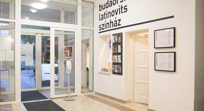 Véget akart vetni az életének a budaörsi színház fiatal művésznője, a Korányiban küzdenek érte az orvosok