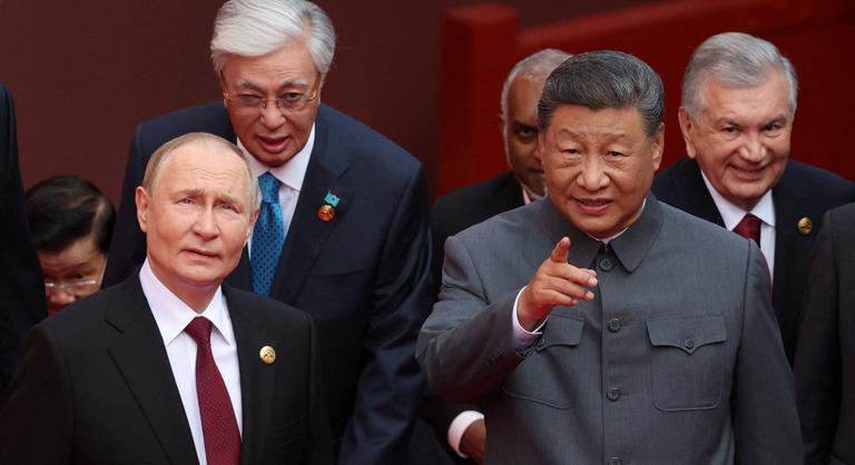 Hegyi Gyula: Az új világrend valóság lett Pekingben