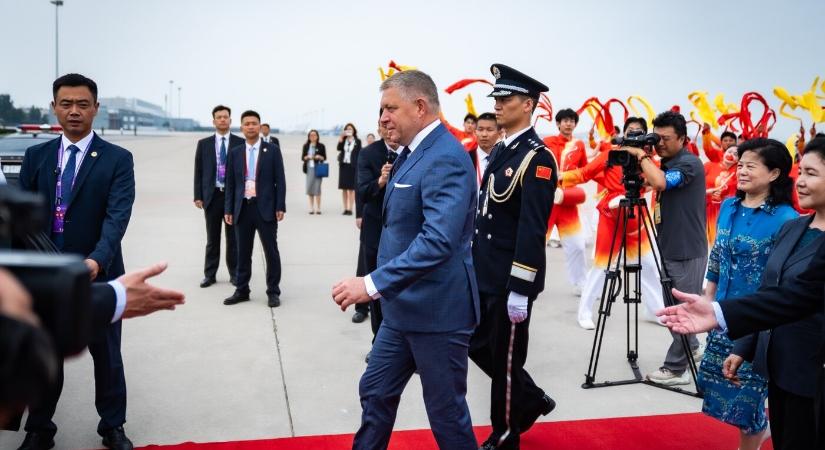 Fico Pekingben: Hszi Csin-ping Szlovákia barátságát méltatta