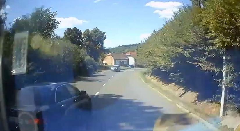 Ennyi ésszel szabadlábon? Centiken múlt a frontális karambol (VIDEÓ)