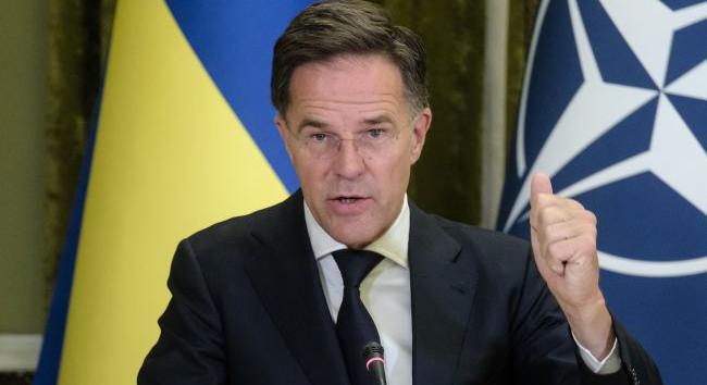A NATO-főtitkár fegyverkezésre szólította Európát Oroszország ellen