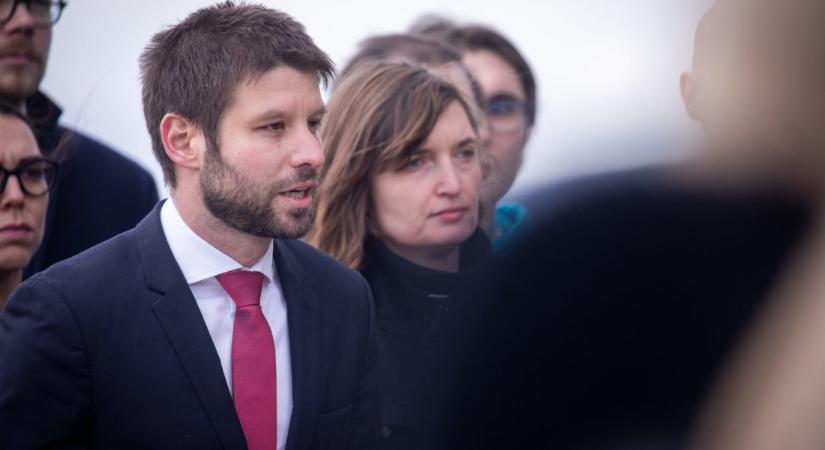 Ellenzéki platformot hoznának létre a progresszívek