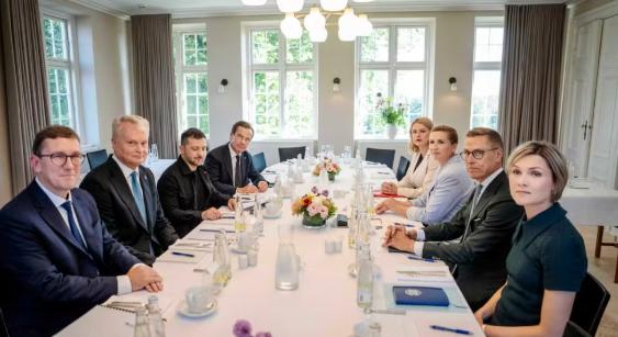 Macron: befejeződött Ukrajna biztonsági garanciáinak az előkészítése
