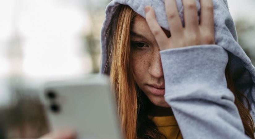 Az AI ad a tippeket az öngyilkos tiniknek? Látni akarják a szülők, mit kérdez a gyerek a ChatGPT-től