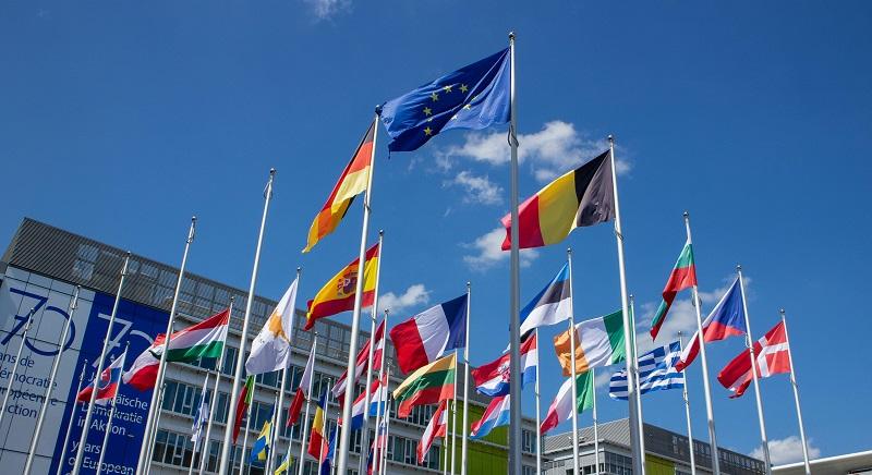 EU-főtanácsnok: el kell ismerni a transzneműek megélt nemi identitását az okmányokban