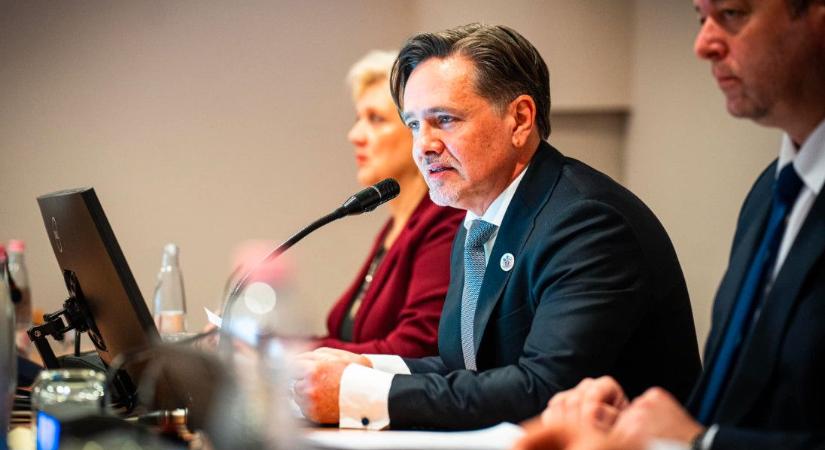 Új kukákat helyeznek ki Miskolcon