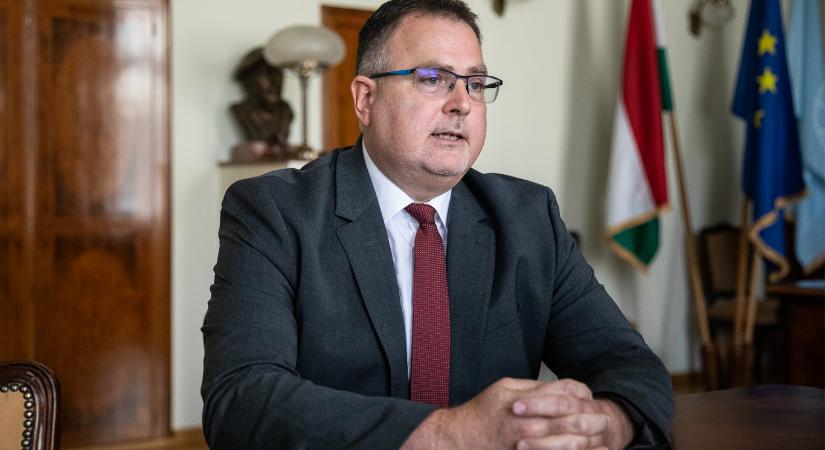 „Az erős emberek nem lesznek ott az elszámoltatáskor” – Windisch László burkolt üzenete a jegybanki alapítványos botrány érintettjeinek