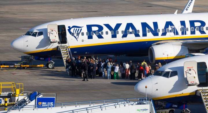 Drasztikus döntést hozott a Ryanair: magyarok kedvelt úti célját is érinti