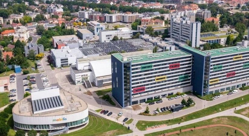 Jövőzóna a Széchenyi Egyetemen: dr. Aczél Petra kommunikáció-, újmédia- és jövőkészség-kutató vezeti az intézmény Menedzsment Campusát