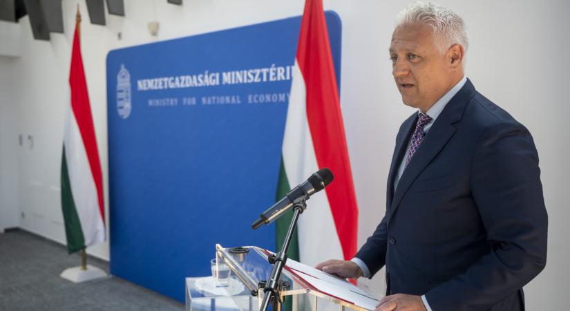 Elérte a 100 milliárd forintot: nagy összeg landol a magyar kisvállalkozásoknál