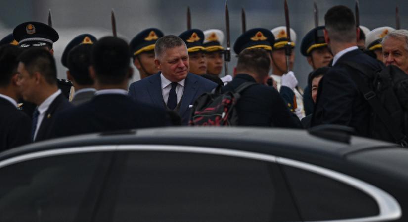 Robert Fico éles szóképpel bírálta az EU távolmaradását a pekingi megemlékezésről
