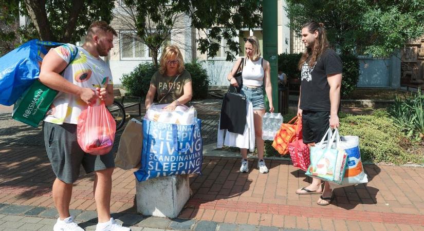 Így laknak a szegedi egyetemisták havi tízezerből – megnéztük, mit kapnak érte – galériával, videóval