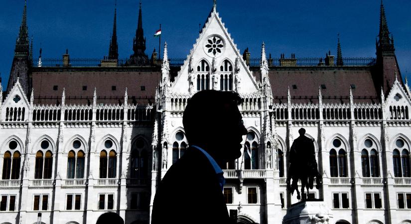 Orbán félelmei, Karácsony számítása, a Tisza ereje és néhány tízmilliárd forint is ott van a Fidesz által cáfolt „zsarolás” mögött