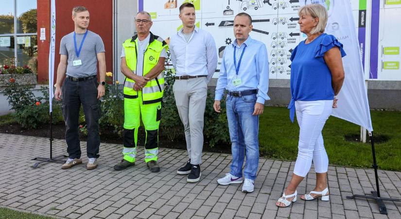 Jutalmazták hűséges dolgozóikat a győri hulladékgazdálkodási cégnél