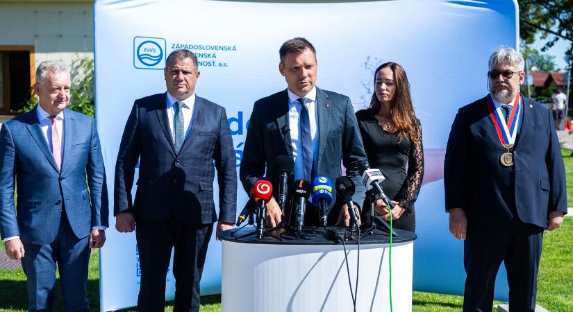 Taraba két dél-szlovákiai csatornázási projektet is bejelentett